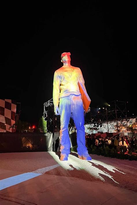 virgil abloh statue